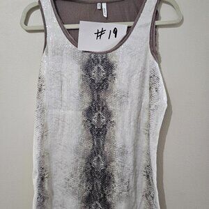 Studio y tank top